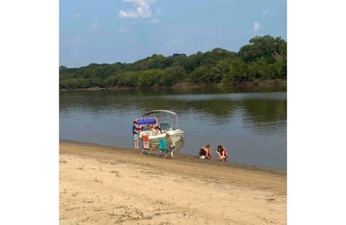 Fairbanks Cabina | Hooked on the River!