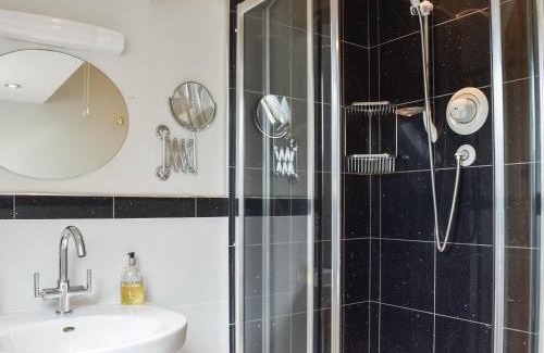 Sedgwick Casa | Hoopers End