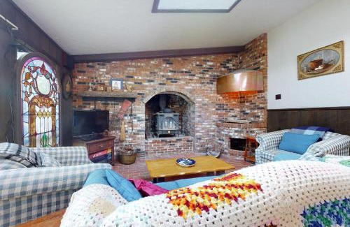 West Halifax Casa | Hoot Owl Hollow
