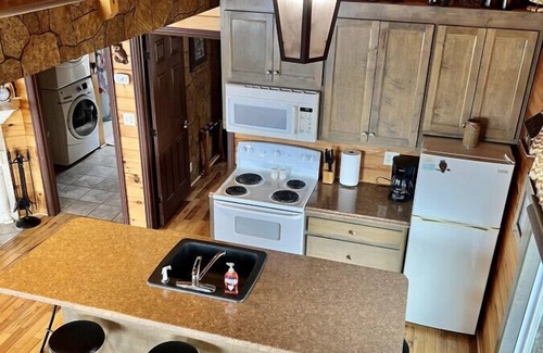 Bryant Cabina | Maravillosa vista, chattanooga 25 millas, cerrada, bañera de hidromasaje