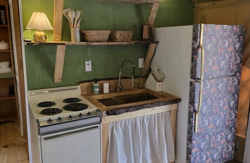 Trenton Apartamento | Hootenanny / Cozy Yurt