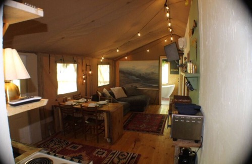Trenton Apartamento | Hootenanny / Cozy Yurt