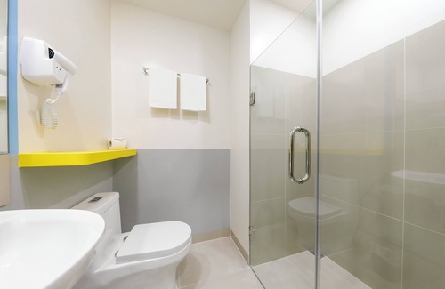 Mandurriao Hotel | Hop Inn Hotel Iloilo