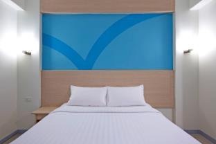 Downtown Hotel | Hop Inn Hotel Makati Avenue Manila
