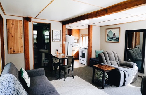 Hope Cabina | Hope Alaska's Bear Creek Lodge
