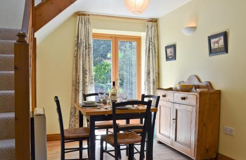 Knighton Casa | Hope Cottage