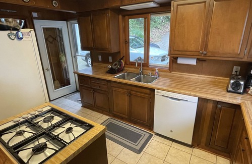 New Era Cabaña | Hope Floats Cottage on Stony Lake
