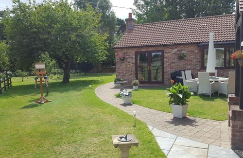 East Drayton Cabaña | Hope Haven Christian Retreat 1 Bedroom Cottage