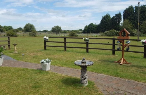 East Drayton Cabaña | Hope Haven Christian Retreat 1 Bedroom Cottage
