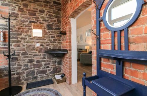 Witheridge Casa | Hope House Stables
