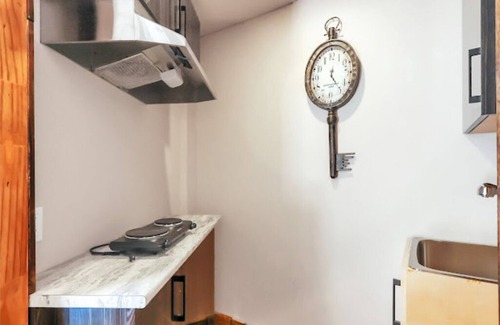 Hope Casa | Hopes Hidden Gateway, Full Property!