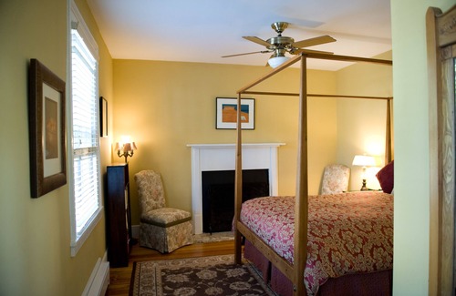 Sperryville Cama Y Desayuno | Hopkins Ordinary Bed Breakfast and Ale Works