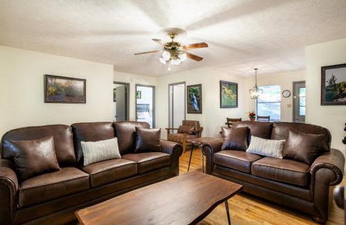 Sevierville Casa | Hopp On Inn Secluded 3BR Home