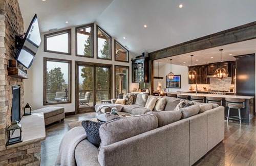 Baldy Mountain Casa | Hoppre Haus