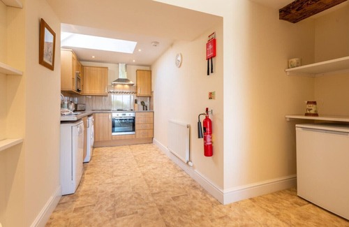 West Compton Casa | Hopscotch Cottage - Tres Habitaciones Casa, Capacidad 6
