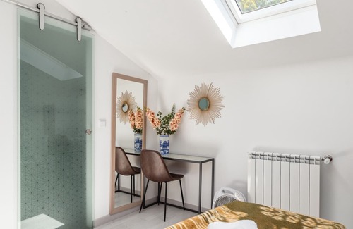 Mozelos Villa | Hopstays - Crestuma Bright