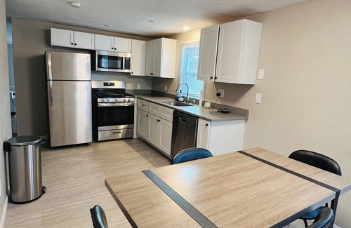Maple Grove Casa | Horace House On The Hill