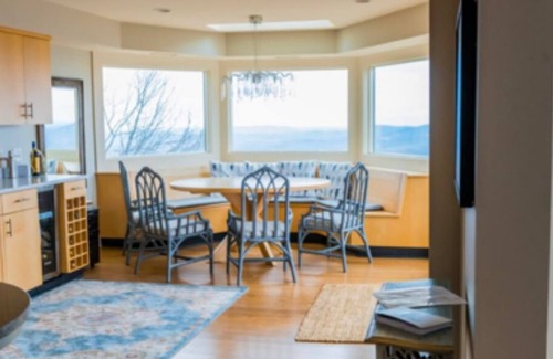 Afton Casa | Horizen House
