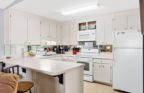 West Panama City Beach Condominio | Horizon South Resort by Panhandle Getaways