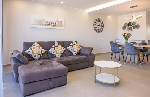 Bugibba Apartamento | Horizon Suites by the Sea