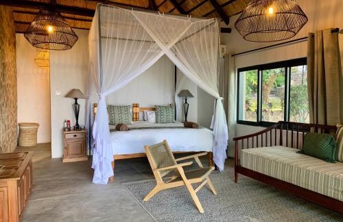 Kariba Cabina | Hornbill Lodge