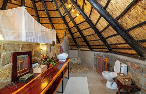 Kariba Cabina | Hornbill Lodge