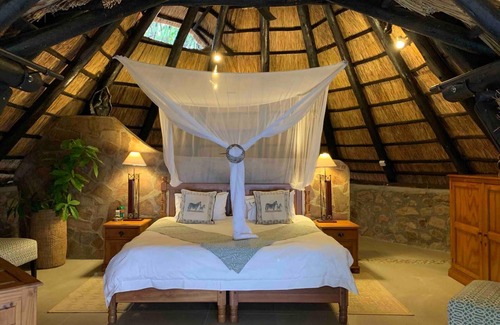 Kariba Cabina | Hornbill Lodge