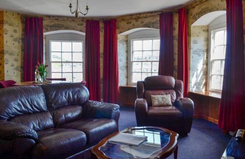 Hele Casa | Hornblower - Hddv
