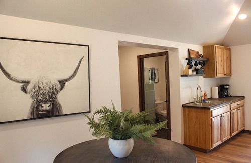 Rapid City Cabina | Horse Creek Resort - Cabin 12