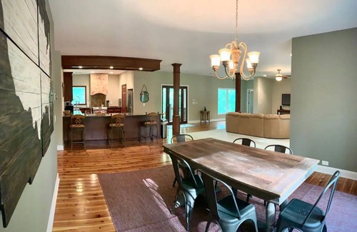 Canton Otro | HORSE FARM ON PRIVATE 22 ACRES + TROUT POND
