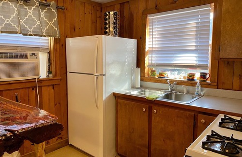 Ferguson Cabina | The Last Resort: 1 BR / 1 BA caballo $$ amistoso en Ferguson, capacidad para 2