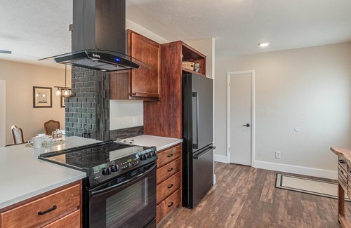 Fruita Casa | Horseplay - Sophisticated-Country, Stylish & Cozy