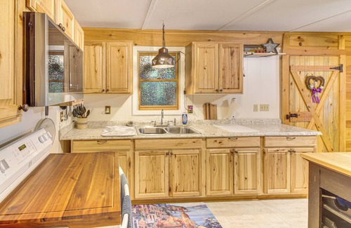 Jamestown Casa | Horses Welcome! Jamestown Home w/Fenced Pasture