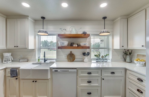 Pittsburg Casa | Horses Welcome: Pittsburg Home Near Wineries!