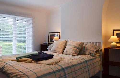 Porchfield Casa | Horseshoe Cottage