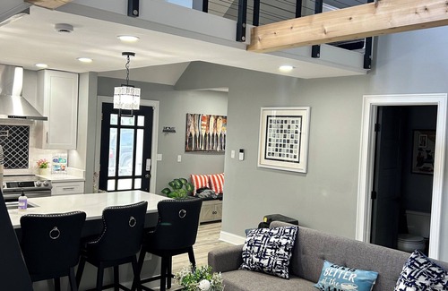 Horseshoe Lake Casa | Horseshoe Lake - Newly Renovated Modern Lakehouse