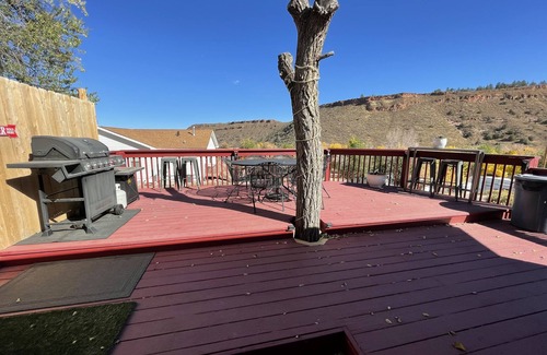 Fort Collins Casa | Horsetooth Cottage with EV Charger