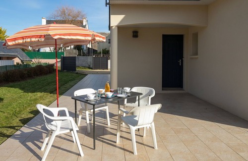 Le Pouldu Apartamento | Hortensias 2 by Interhome