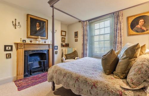 Brixham Casa | HORTUS HOUSE - Regency style apartment with attached parking