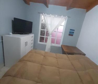 Comandante Luis Piedrabuena Casa | Hospedaje PIEDRA BUENA