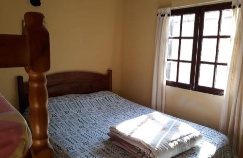 Ilha das Cobras Casa | Hospedagem domiciliar Casa Amarela Paraty