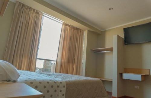 Coronel Gregorio Albarracín Lanchipa Hotel | Hospedaje Andina H&M