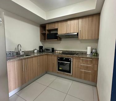 Heredia Apartamento | Hospedaje cómodo con oficina