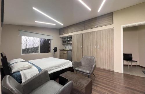 La Aguacatala Apartamento | Hospedaje cerca a centro comercial de Santafé A104 By Roots Rentals