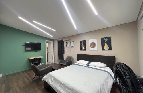 La Aguacatala Apartamento | Hospedaje cerca a centro comercial de Santafé A104 By Roots Rentals