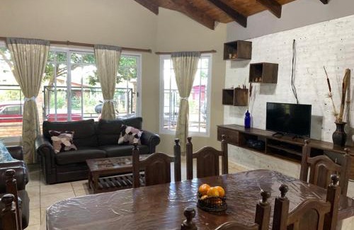 Wanda Casa | Hospedaje Las Canelas
