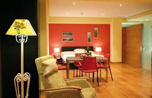 Casas-Ibañez Hotel | Hospedium Apartamentos Cañitas Maite Familiar