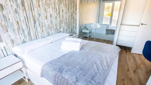 Frije Apartamento | Hospedium Apartamentos Galitrips A Casa Da Reina