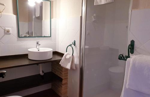 Bogarra Hotel | Hospedium Hotel Val de Pinares