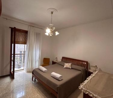 Fondi Apartamento | Host Casa di Nonnina